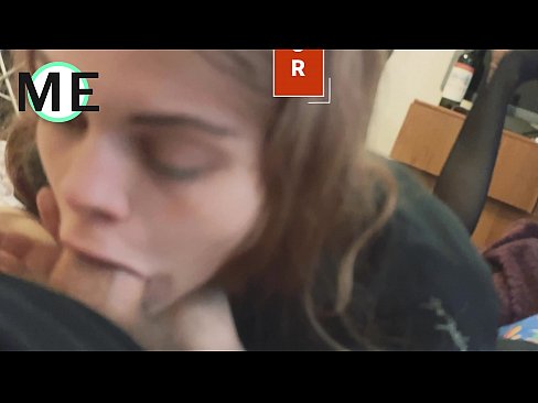 ❤️ Πούτσος στο λαιμό της, σκισμένο καλσόν και σκισμένα τακούνια ❤❌  στο el.rassadakubani.ru ❌️